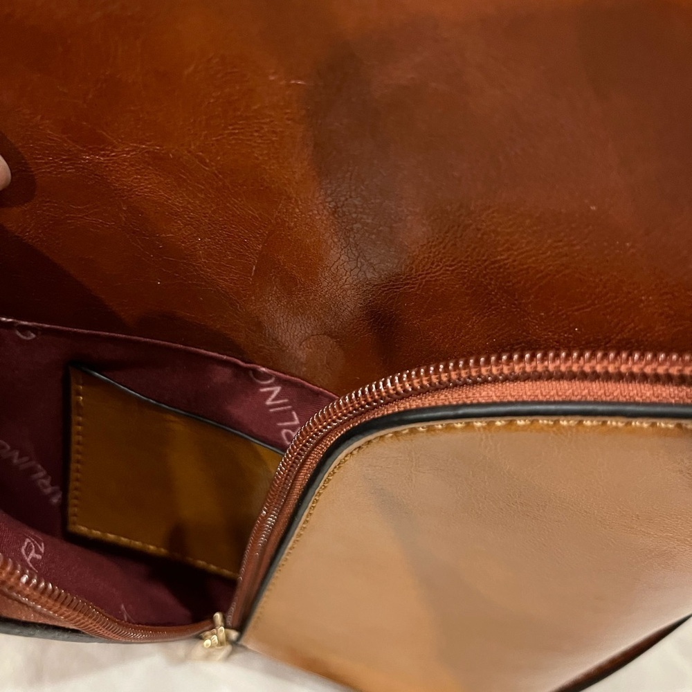 Darling Two -Tone Structured Leather Crossbody Bag - Picture 4 of 9